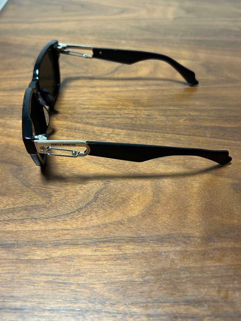 GENTLE MONSTER ジェントルモンスター アンブッシュ　カラビナ