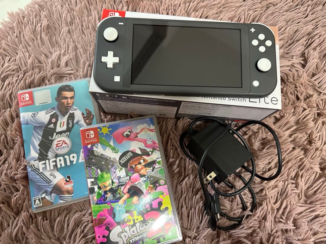 Nintendo switch lite グレー　本体箱付き　ソフトセット