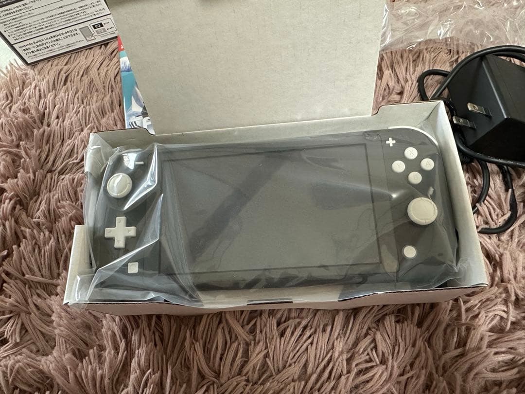 Nintendo switch lite グレー　本体箱付き　ソフトセット