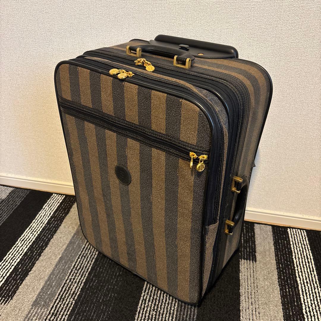 Fendi ストライプ柄 中型キャリーケース