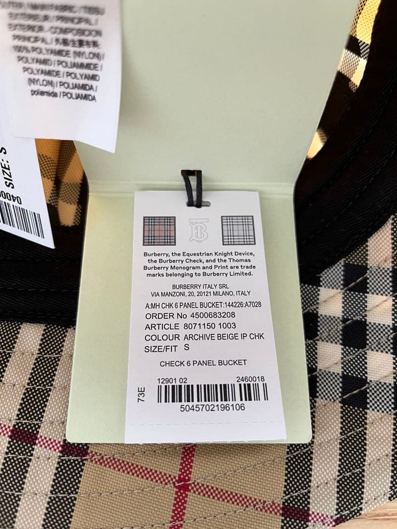 期間限定値下げ【新品未使用】BURBERRY バケットハットS イタリア製