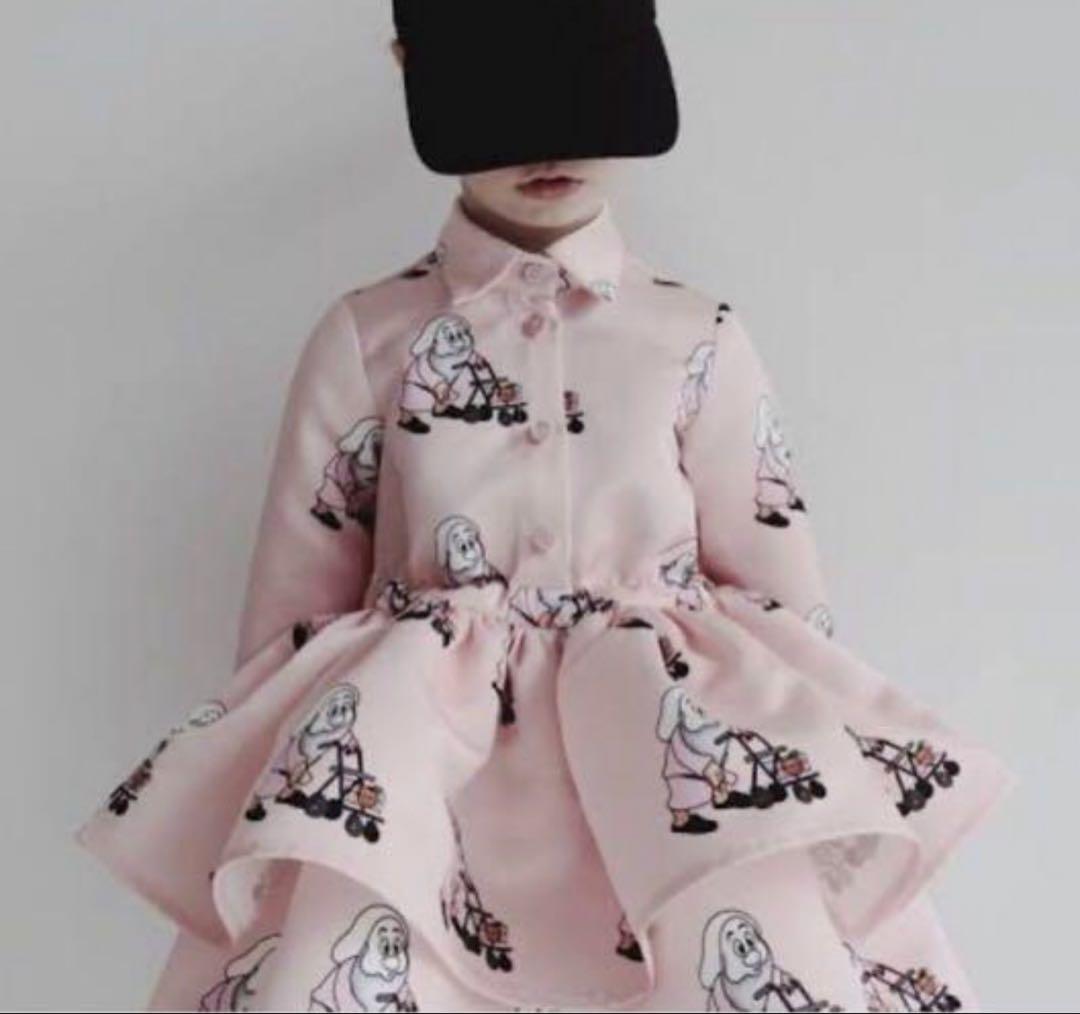 キャロラインボスマンズ　小人柄　ワンピース　10y