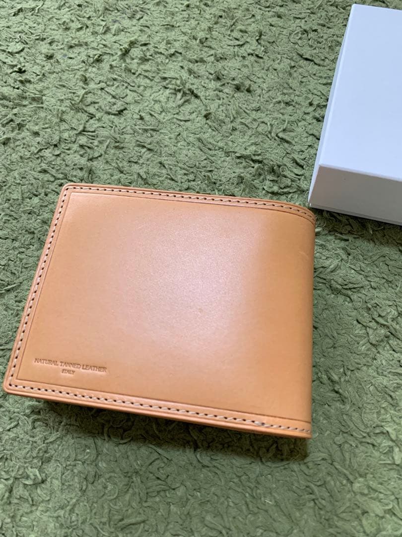 タケオキクチ 17600円二つ折り財布 新品本革 TAKEO KIKUCHI