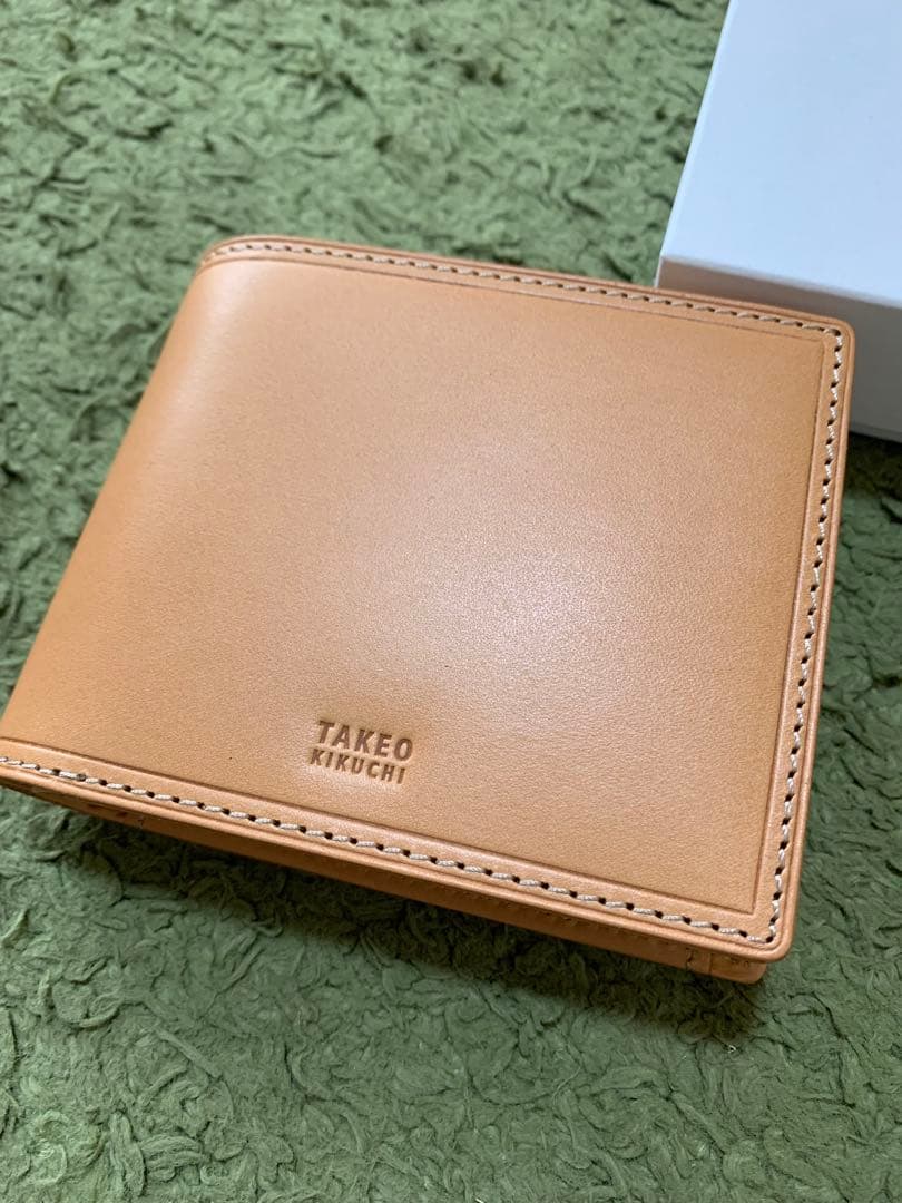 タケオキクチ 17600円二つ折り財布 新品本革 TAKEO KIKUCHI