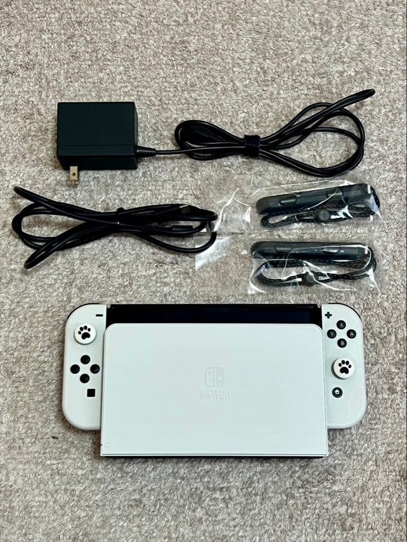 【美品】Nintendo Switch　有機ELモデル　ホワイト