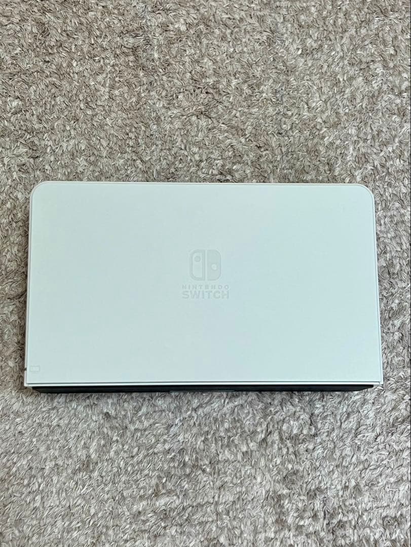 【美品】Nintendo Switch　有機ELモデル　ホワイト