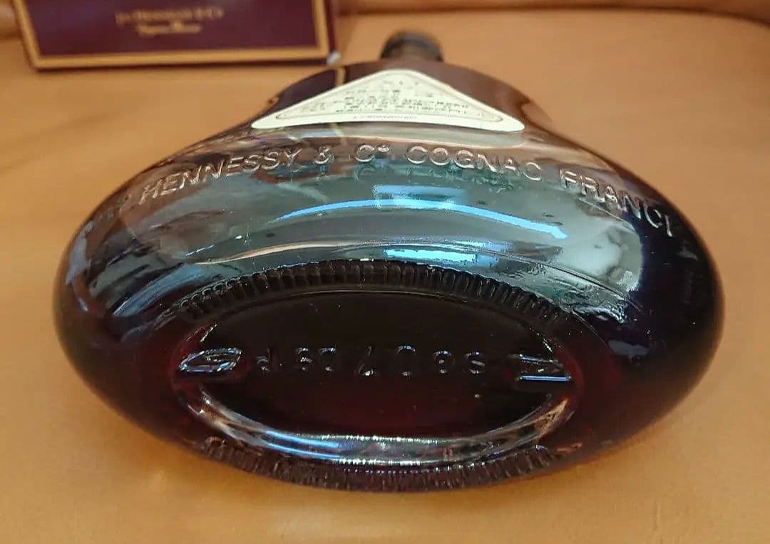 ❤️金キャップ Hennessy XO コニャック 未開栓　箱付き