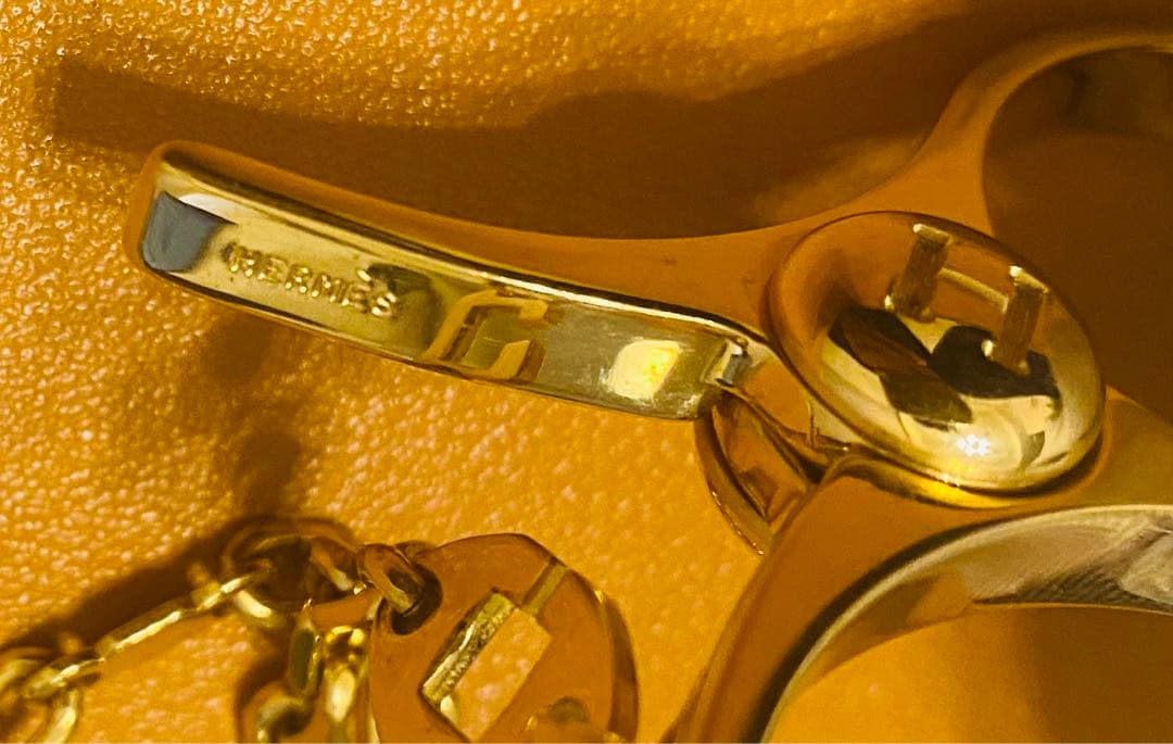 エルメス　グローブホルダー　ゴールド