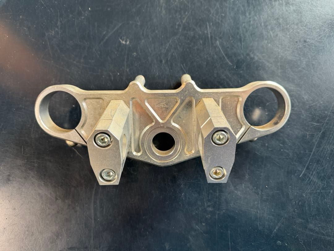 ZZR1100D トップブリッジ ハリケーン