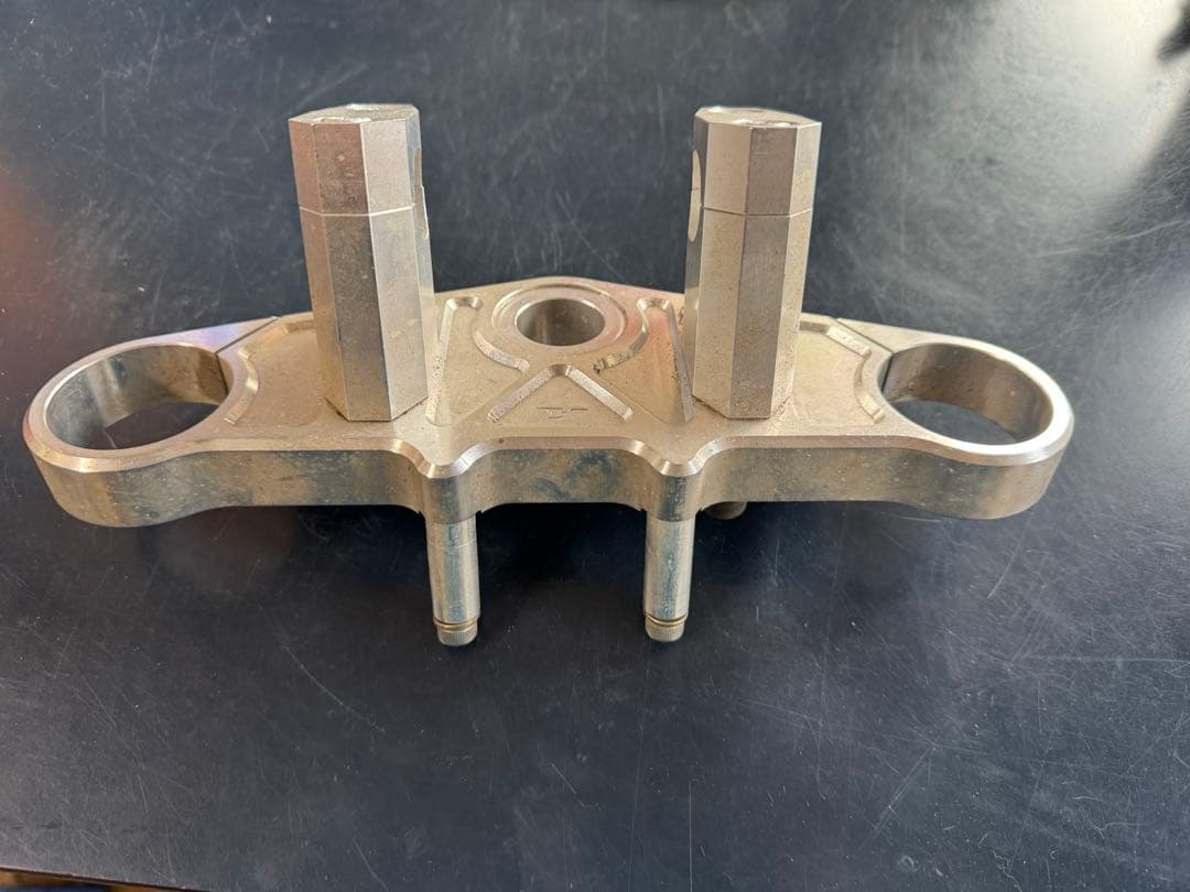 ZZR1100D トップブリッジ ハリケーン