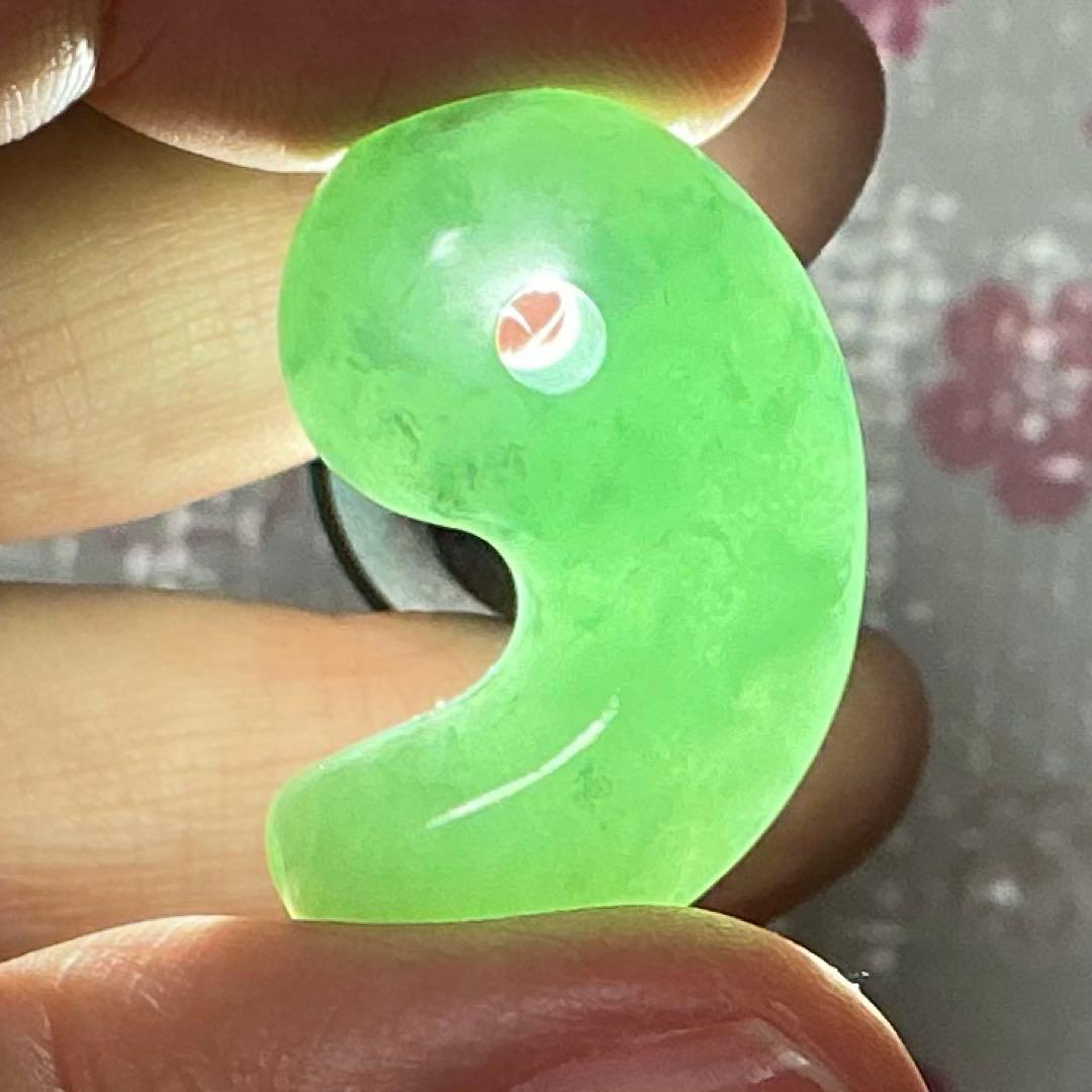 糸魚川翡翠　金山谷　勾玉　（追加入手できました）