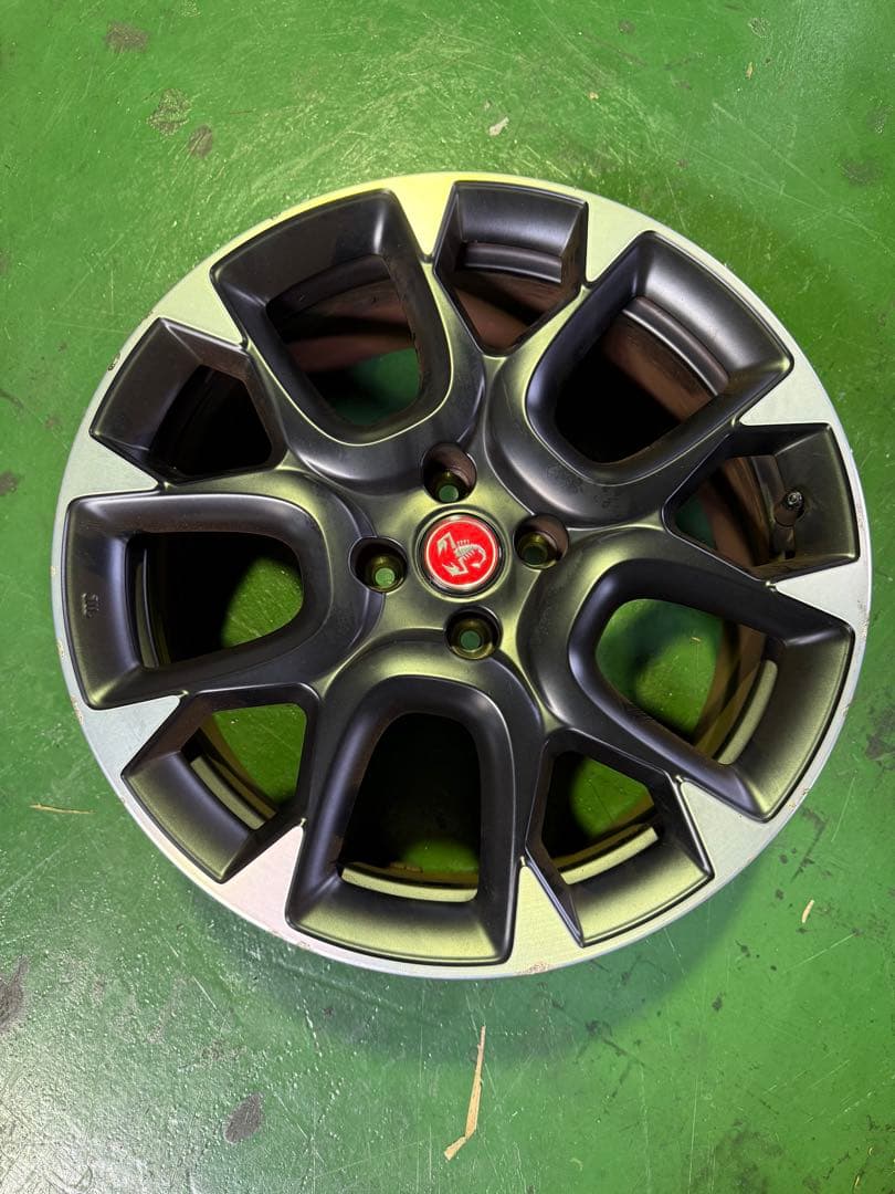 アバルト595純正ホイール　スタッドレス用などに