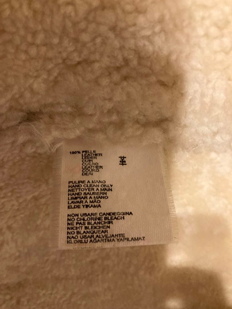 【ディーゼル】羊革リアルムートンベスト　M ライトグレー