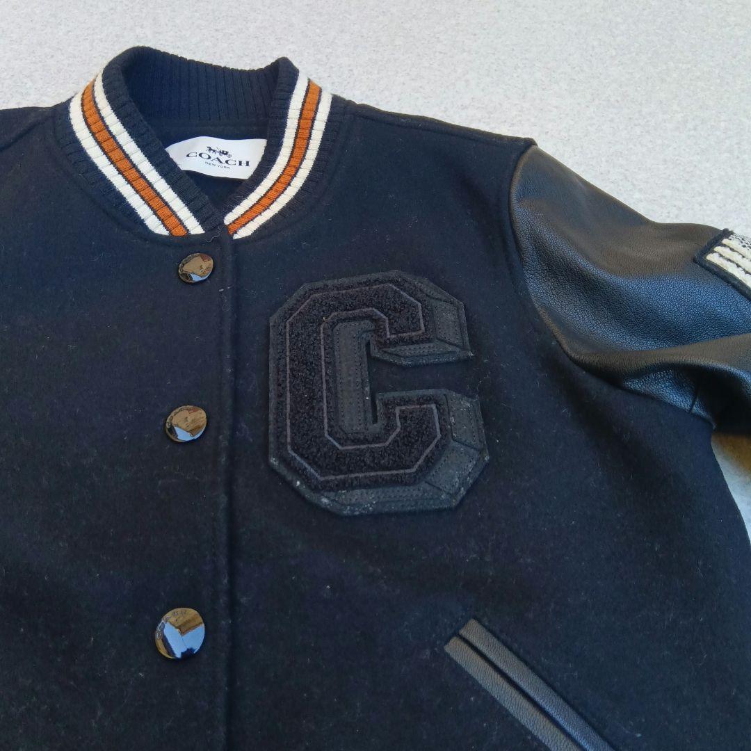 COACHコーチ スタジャン 袖レザー Cロゴ ワッペン 星条旗