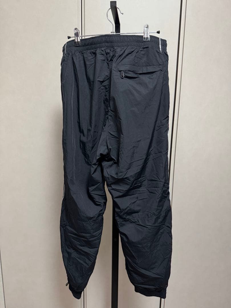 未使用級 NIKE ソロ スウッシュ トラックパンツ L ブラック ナイロン