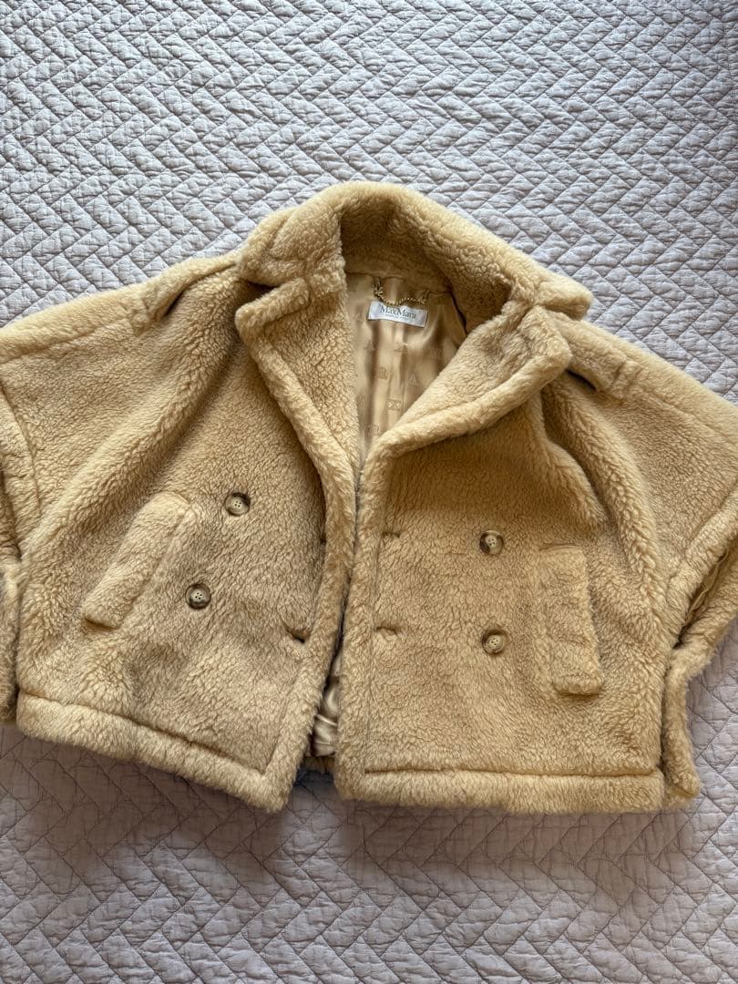 MaxMara マックスマーラ ADESSO テディベア　ケープ