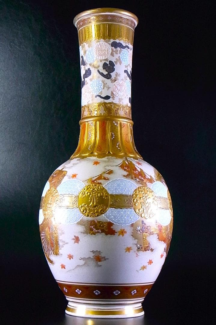 【 E842 】 明治期本筋薩摩焼　超細密盛上金彩絵付御所車文大型花瓶　鑑定書付