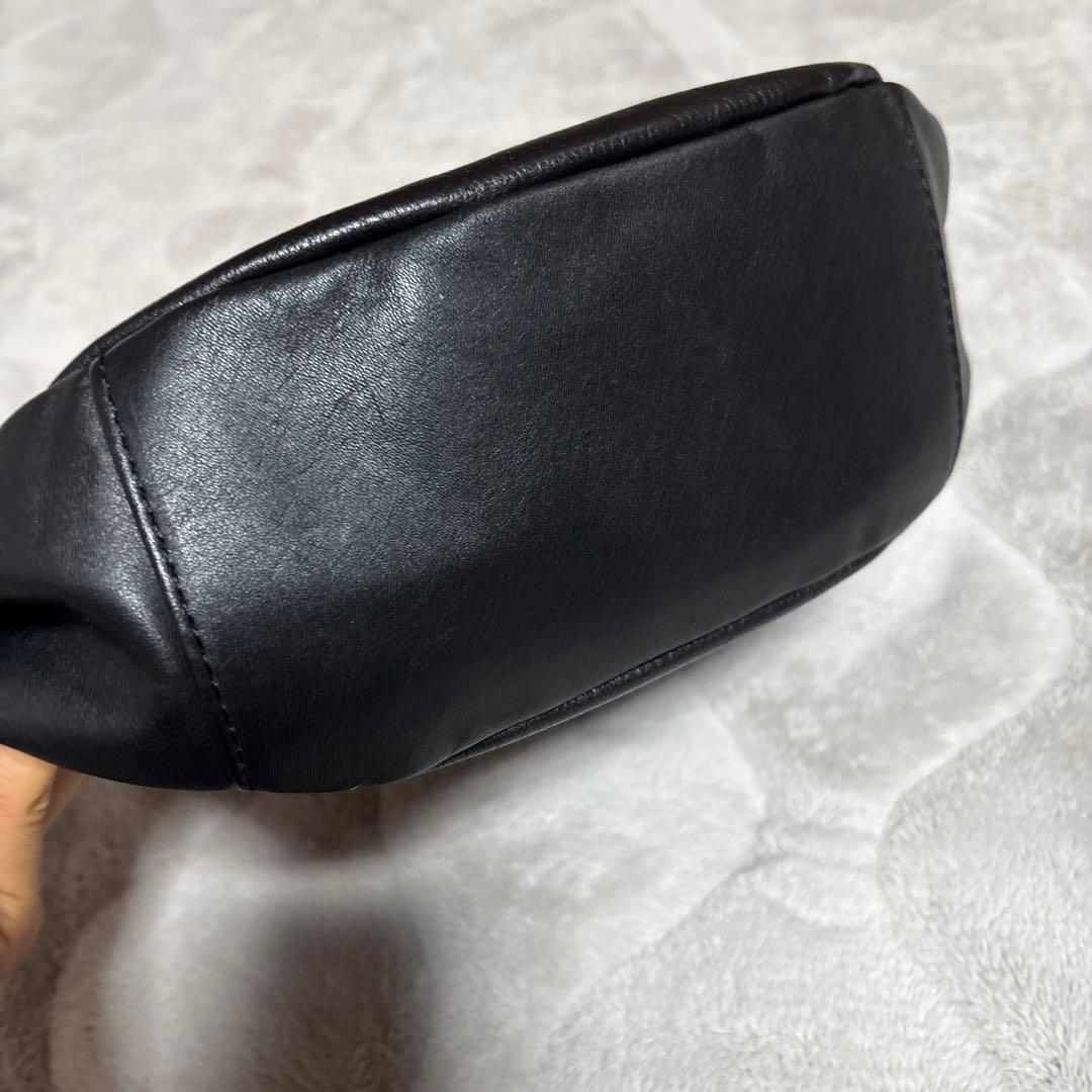 russet ラシット ソフトレザーラウンドショルダーバッグ ゴールド金具