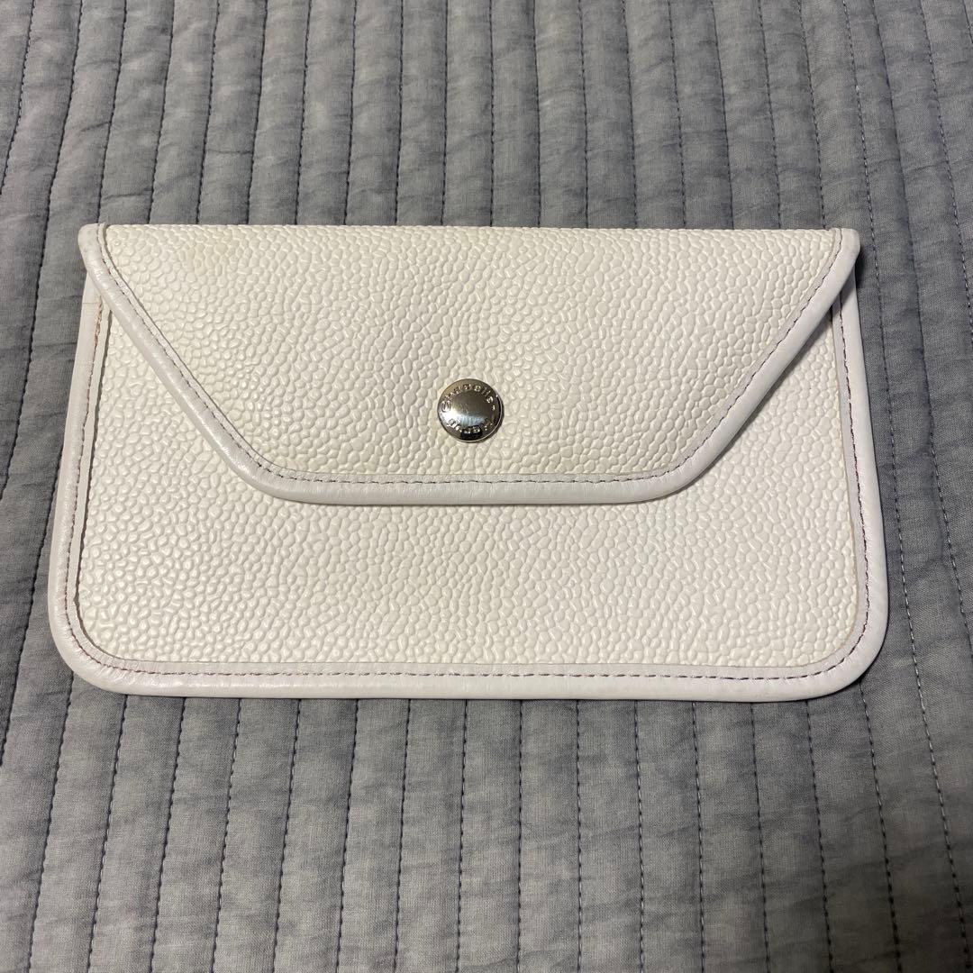 エルベシャプリエ　パスポートケース