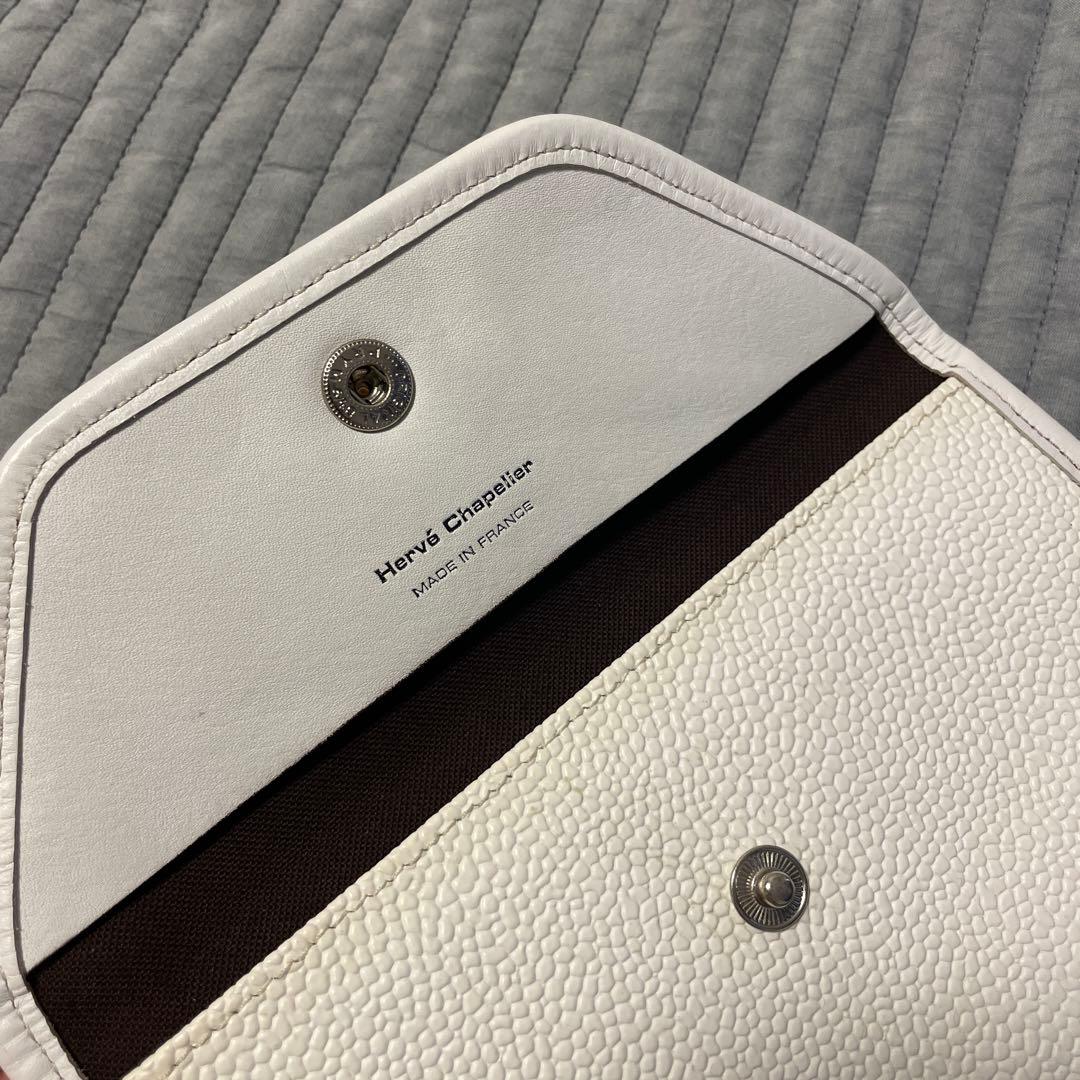 エルベシャプリエ　パスポートケース