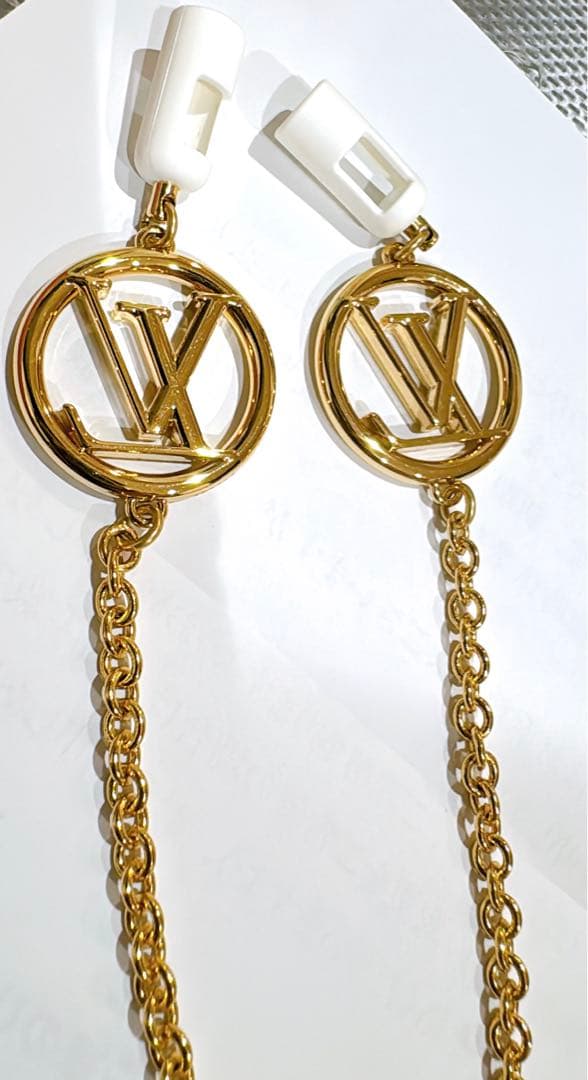 VUITTON イヤホン チェーン アクセサリー