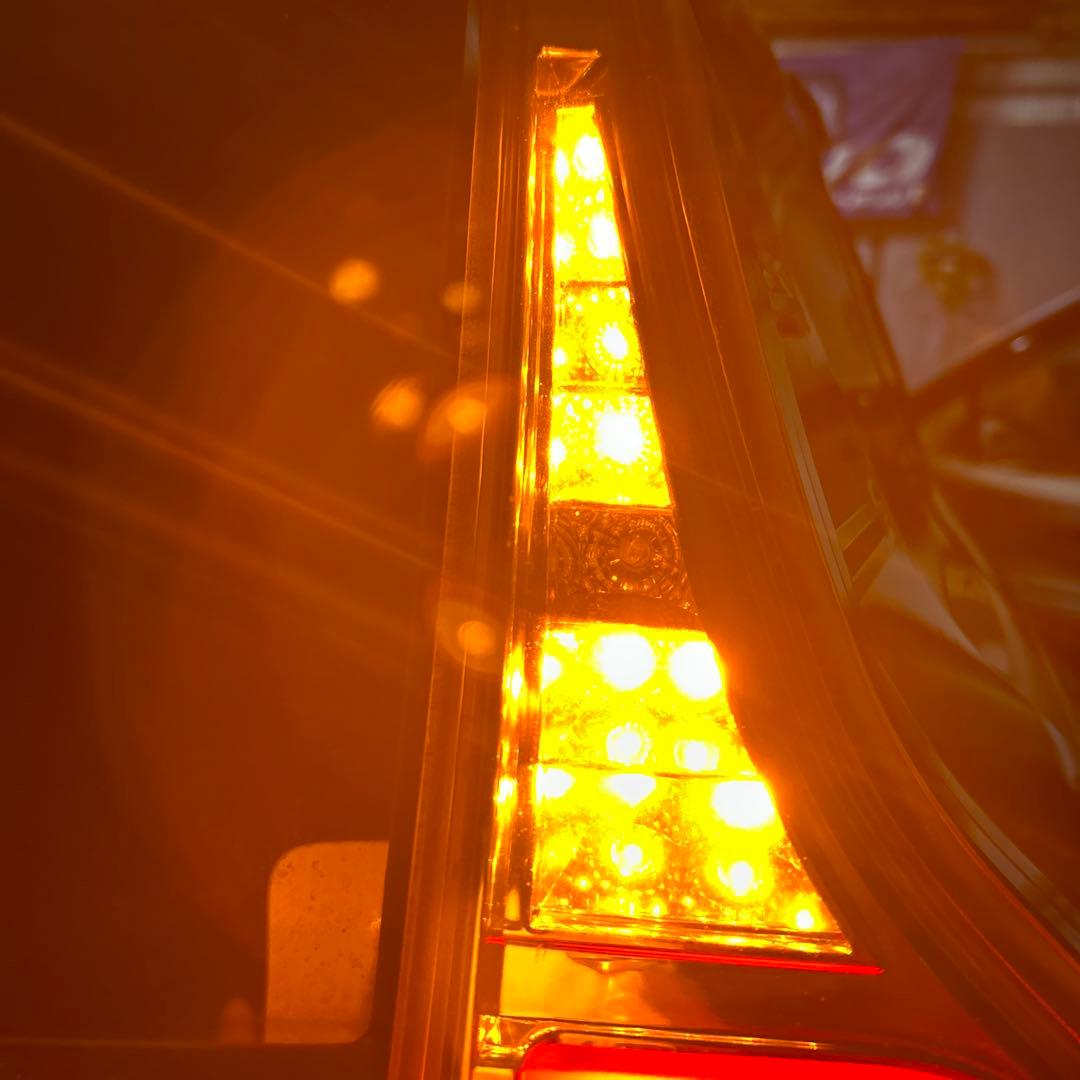 トヨタ　NHP10 AQUA アクア　フルLEDテール　レヴィーア　ジャンク