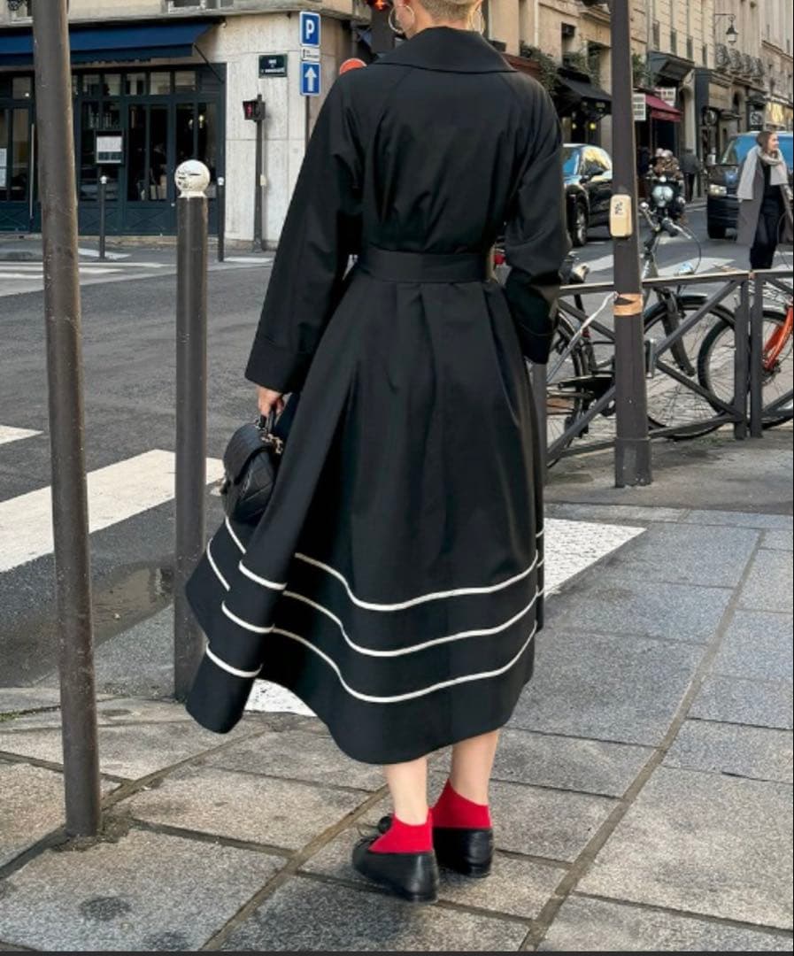 新品未使用　完売品　JENNE 配色フレンチスタイルトレンチコート　ブラック