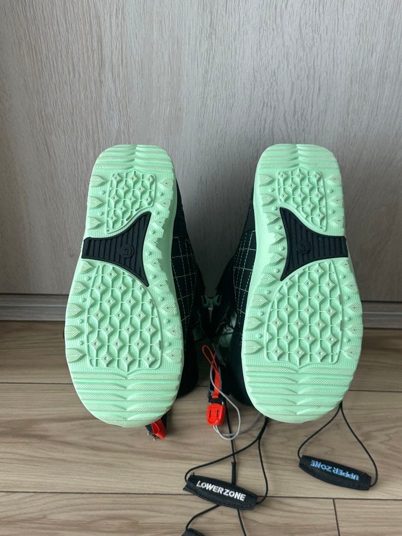 BURTON (バートン)スノーボードブーツ 黒/ ミント　23cm