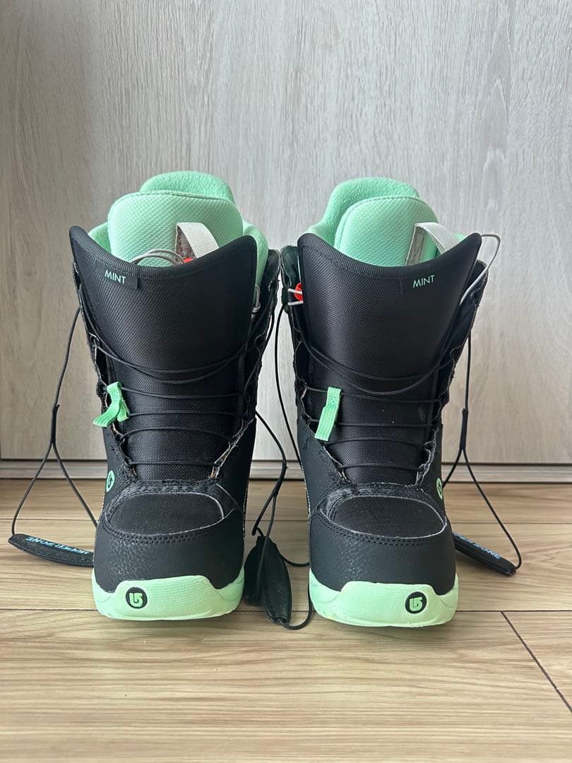 BURTON (バートン)スノーボードブーツ 黒/ ミント　23cm