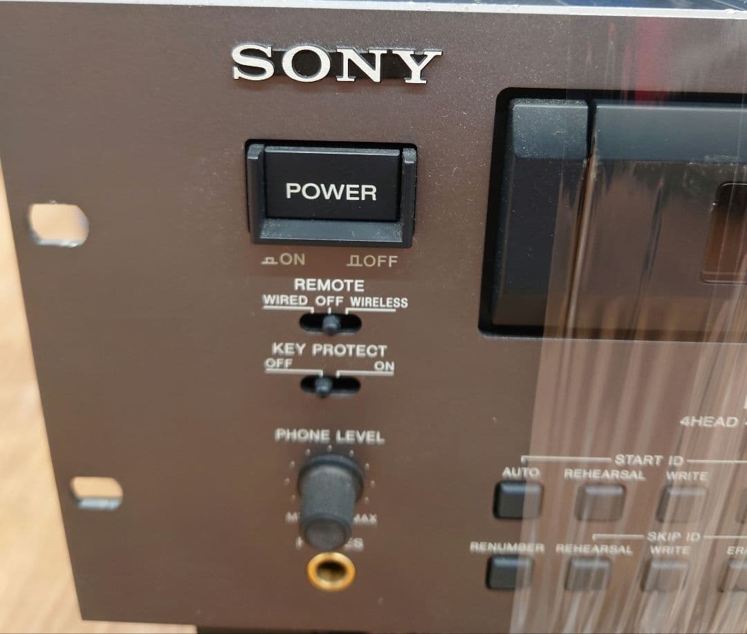 ■【定価：￥275,000】SONY　PCM-R700 DATデッキ