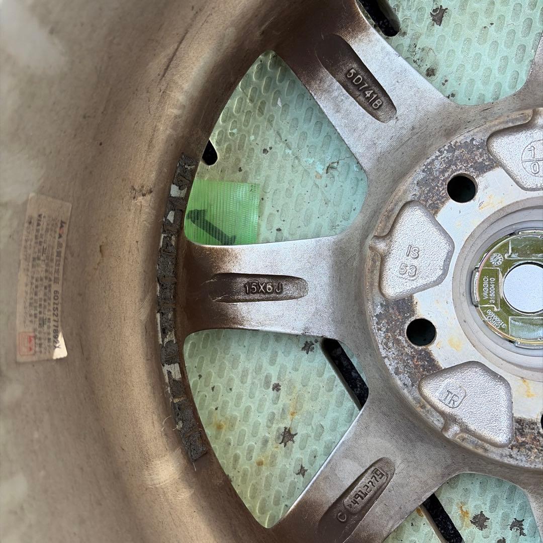 15インチ シルバーホイール 4本