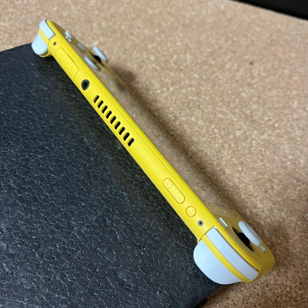 Nintendo switch ライト／イエロー 充電ケーブル（社外）２台