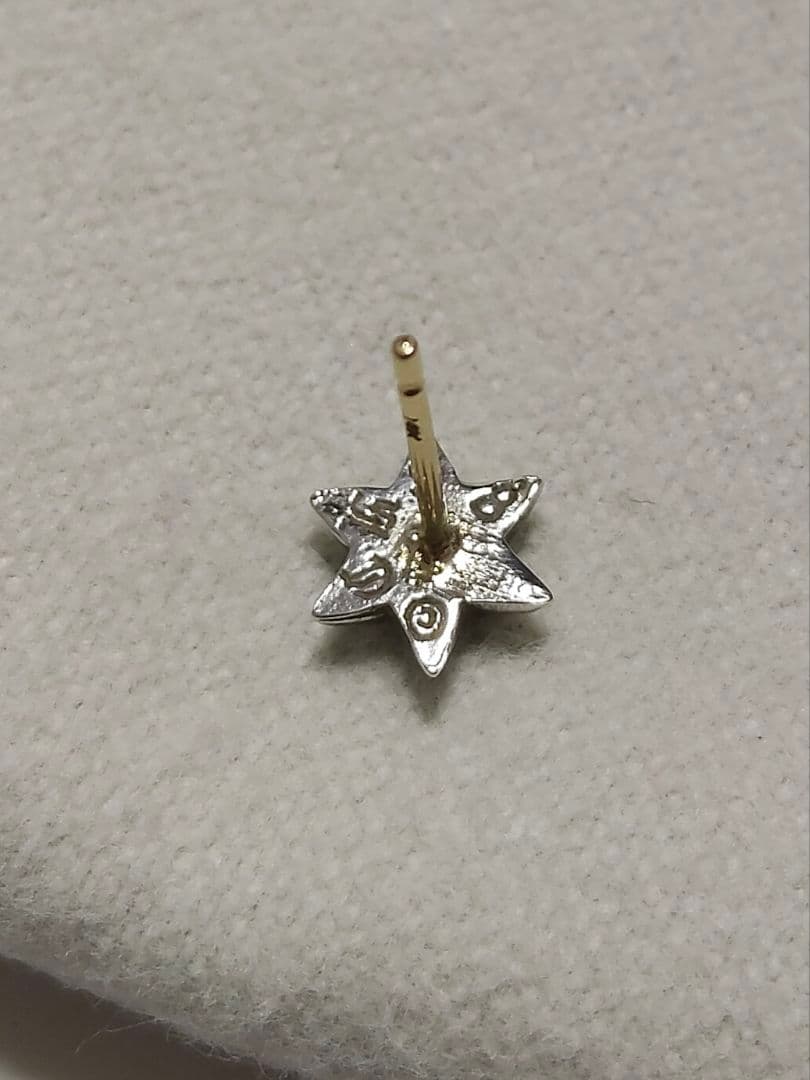 クロムハーツ スタースタッド ピアス