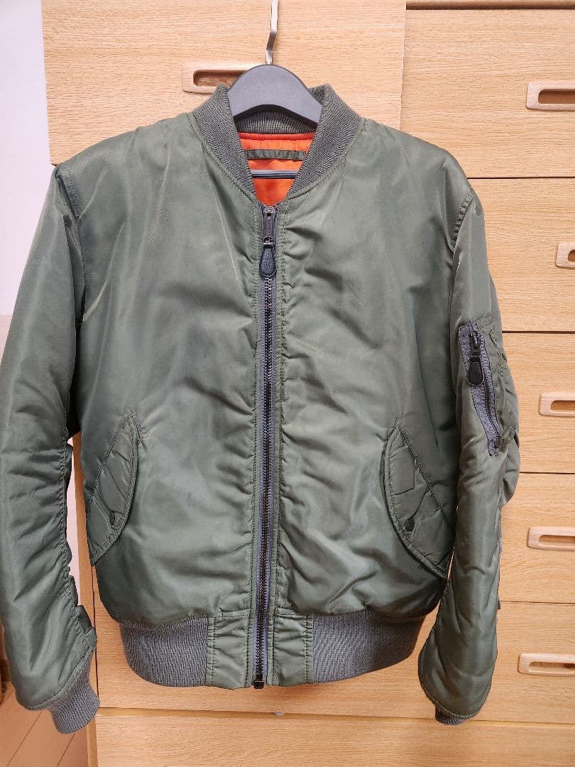 アヴィレックス　MA-1 フライトジャケット　ロゴ　カーキー　XL 短丈