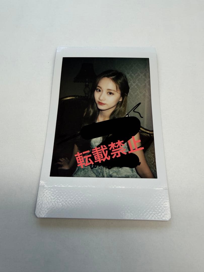 TWICEツウィ 直筆サイン入りチェキ