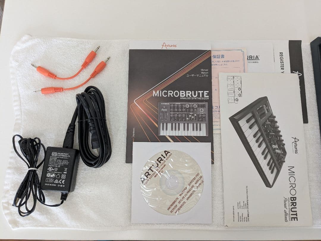 Arturia MicroBrute アナログシンセサイザー マイクロブルート