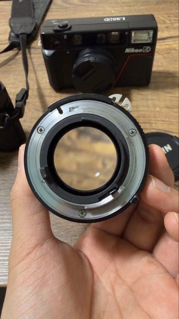 Nikon FE2 ＋ 50mm f/1.4 と Nikon L35AD セット