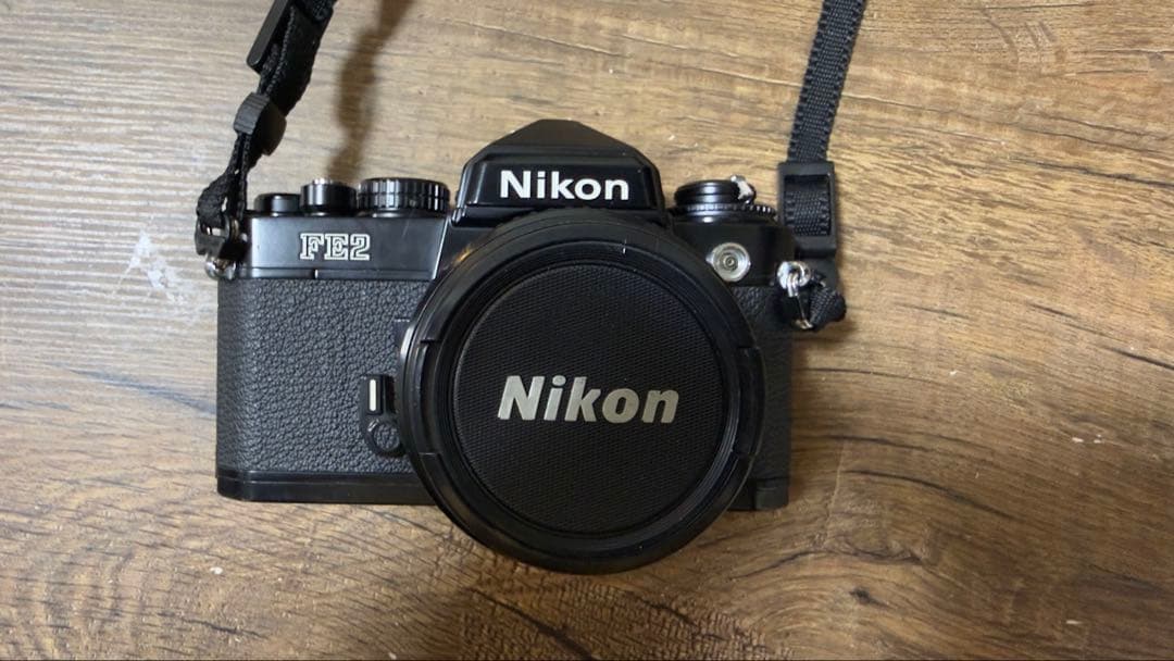 Nikon FE2 ＋ 50mm f/1.4 と Nikon L35AD セット