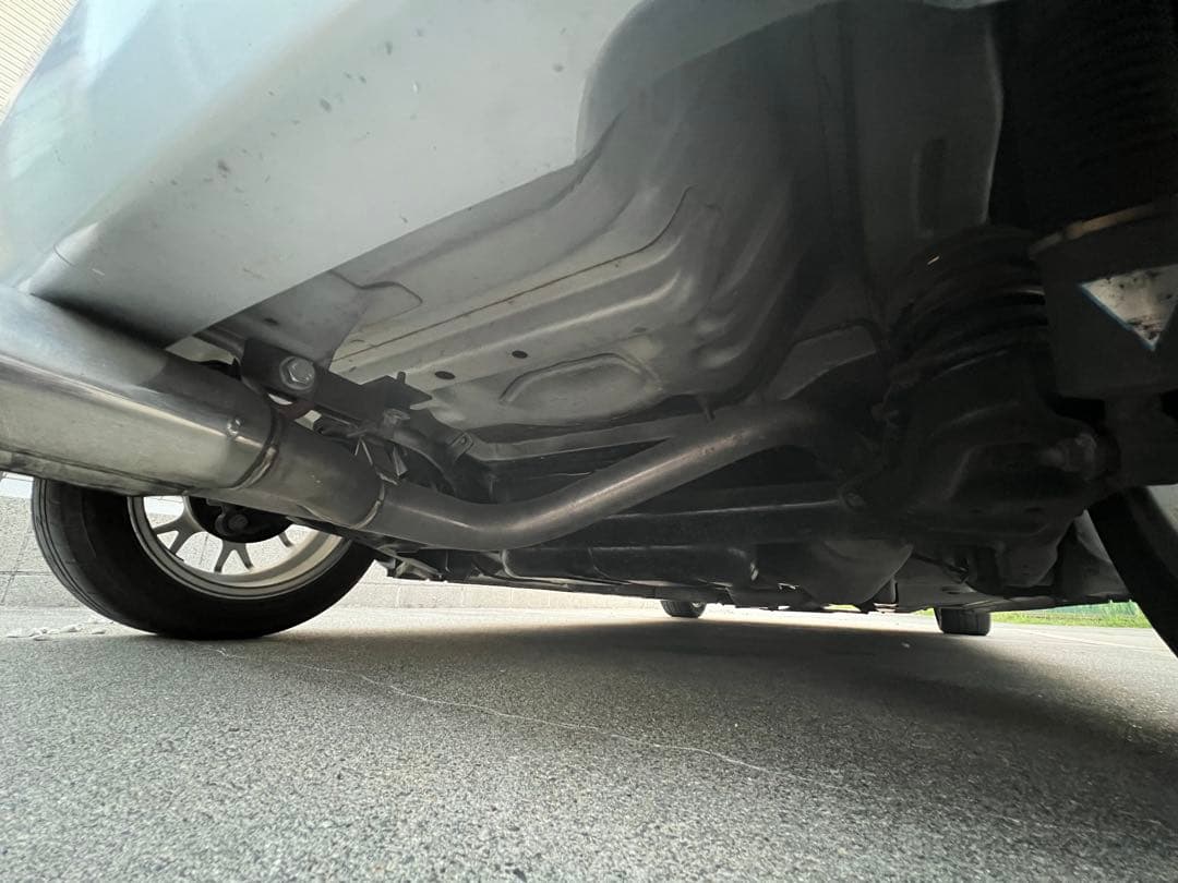 エッセ L235 ２本出し　センター出し　マフラー　デュアル