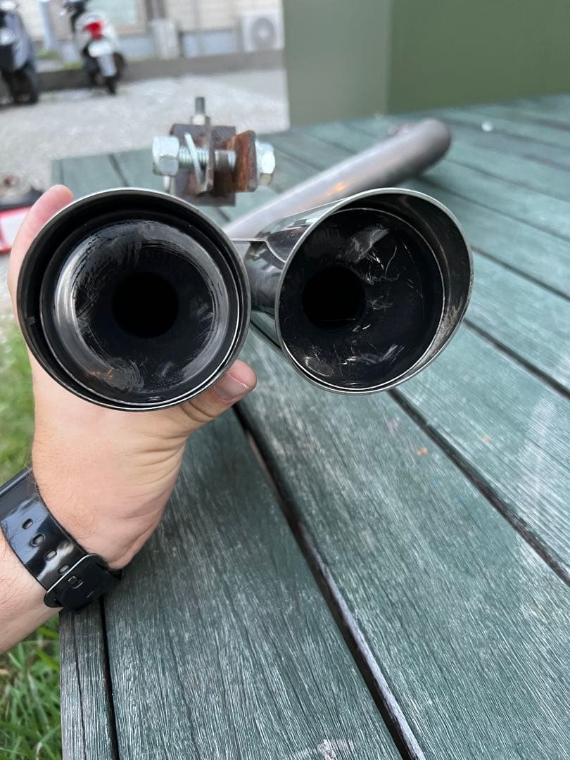 エッセ L235 ２本出し　センター出し　マフラー　デュアル