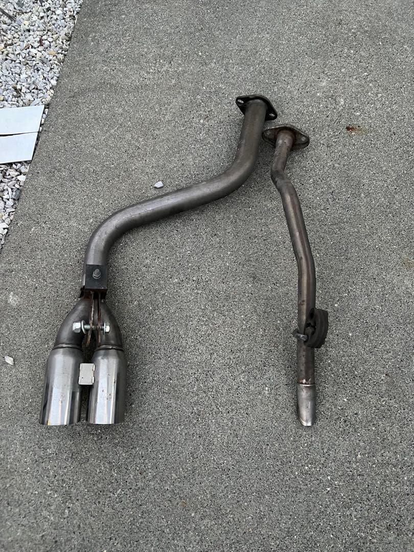 エッセ L235 ２本出し　センター出し　マフラー　デュアル