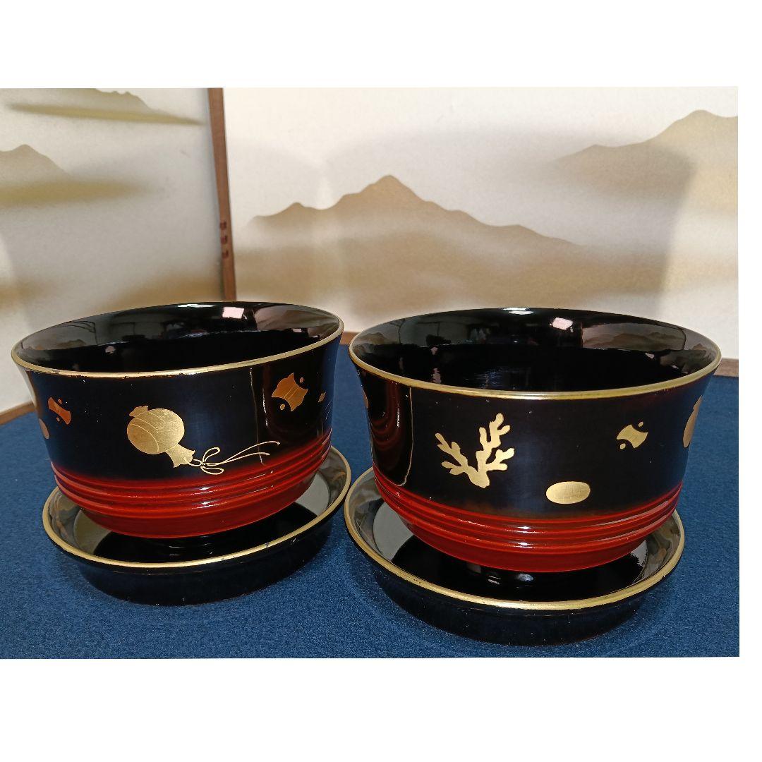 AO71 時代漆器 盃洗 一対 宝尽くし 蒔絵 受け皿付 木製漆塗り 木箱入り