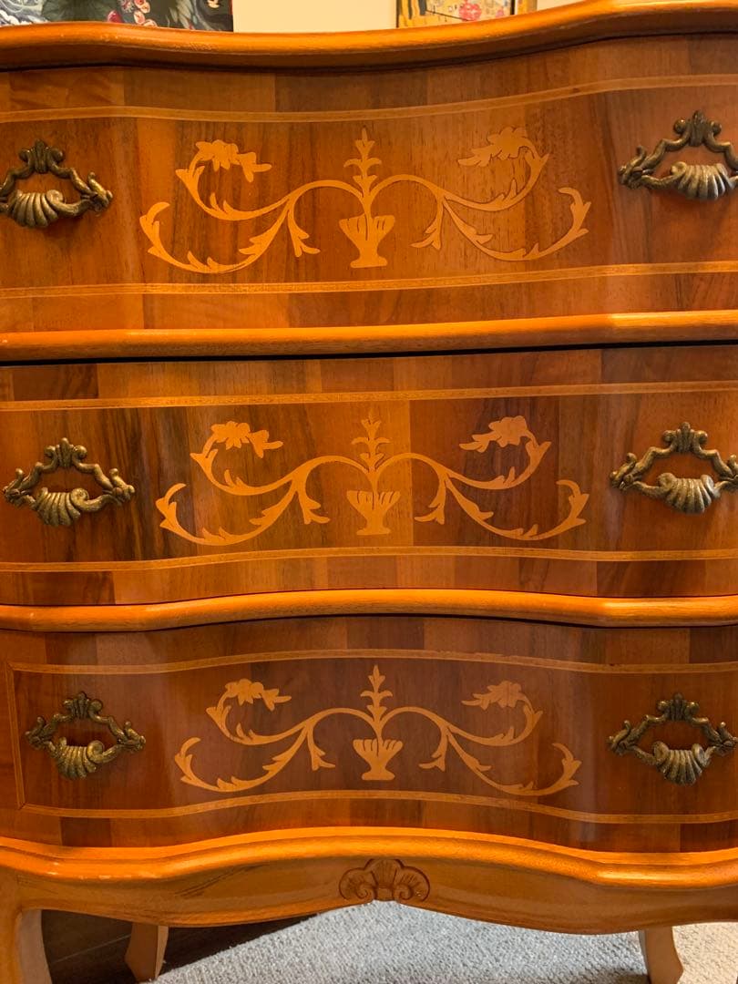 アンティーク家具　象嵌 3段チェスト　猫脚