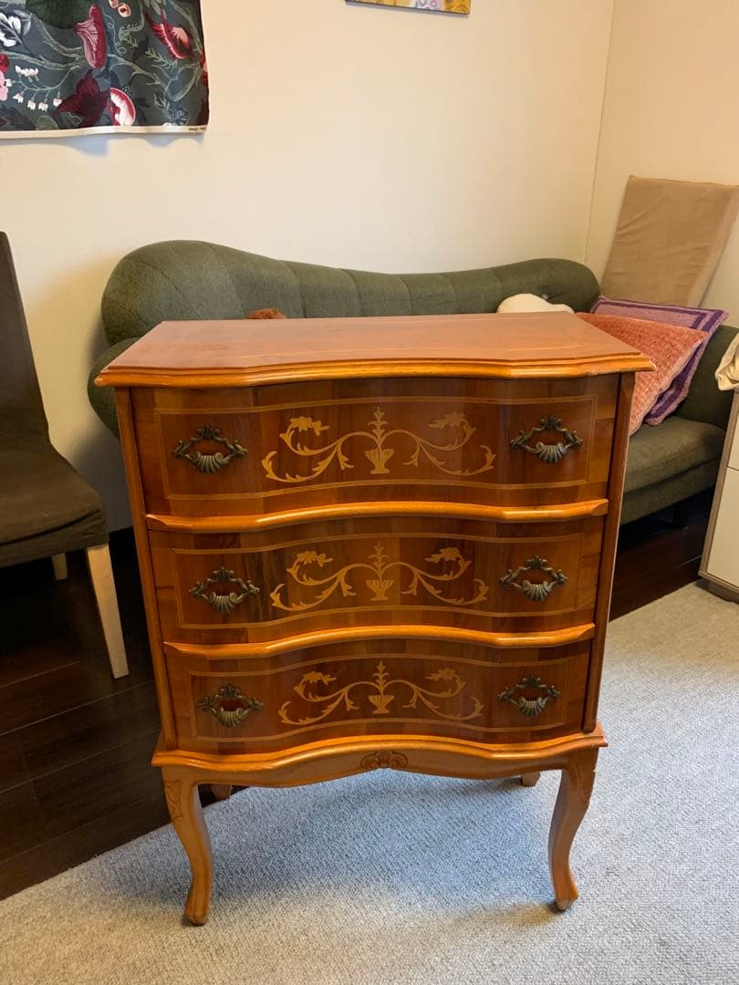 アンティーク家具　象嵌 3段チェスト　猫脚