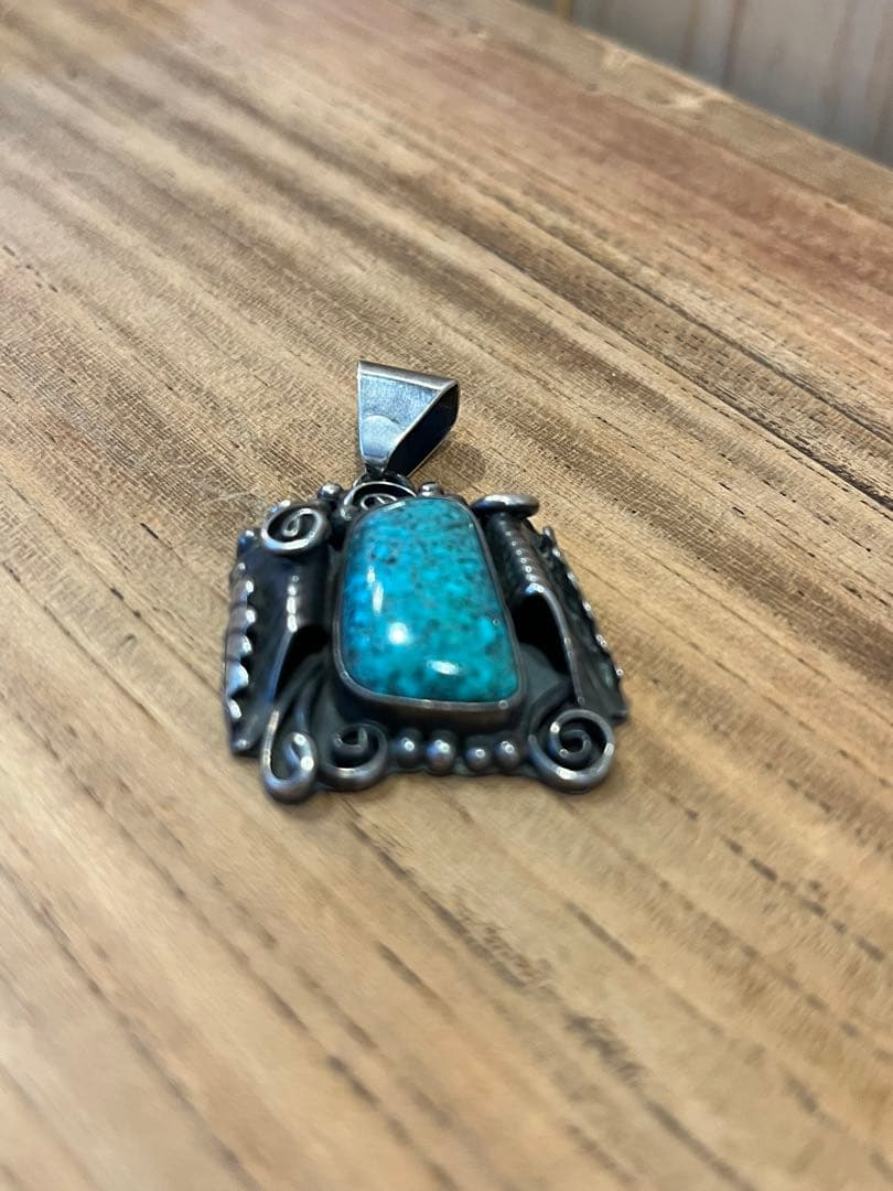 平*＊様 インディアンジュエリー　ターコイズ　ナバホ　ペンダント　H.spenc