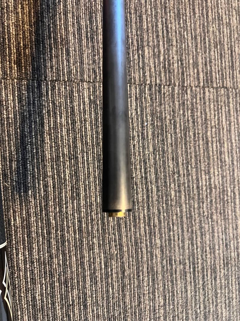 ビリヤード　キュー　プレデター　BLACK4-2 Revo