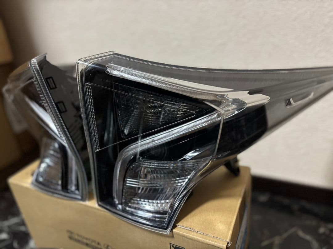 【在庫1】50プリウス　前期　加工テール　クリアテール インナーブラック