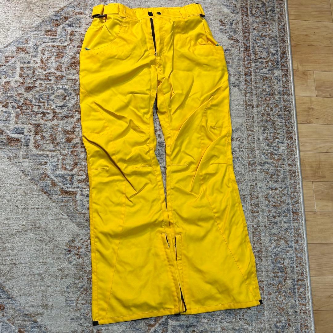 送料込【即滑走OK！】スノーウェア上下　ゴーグル　手袋　ネックウォーマー