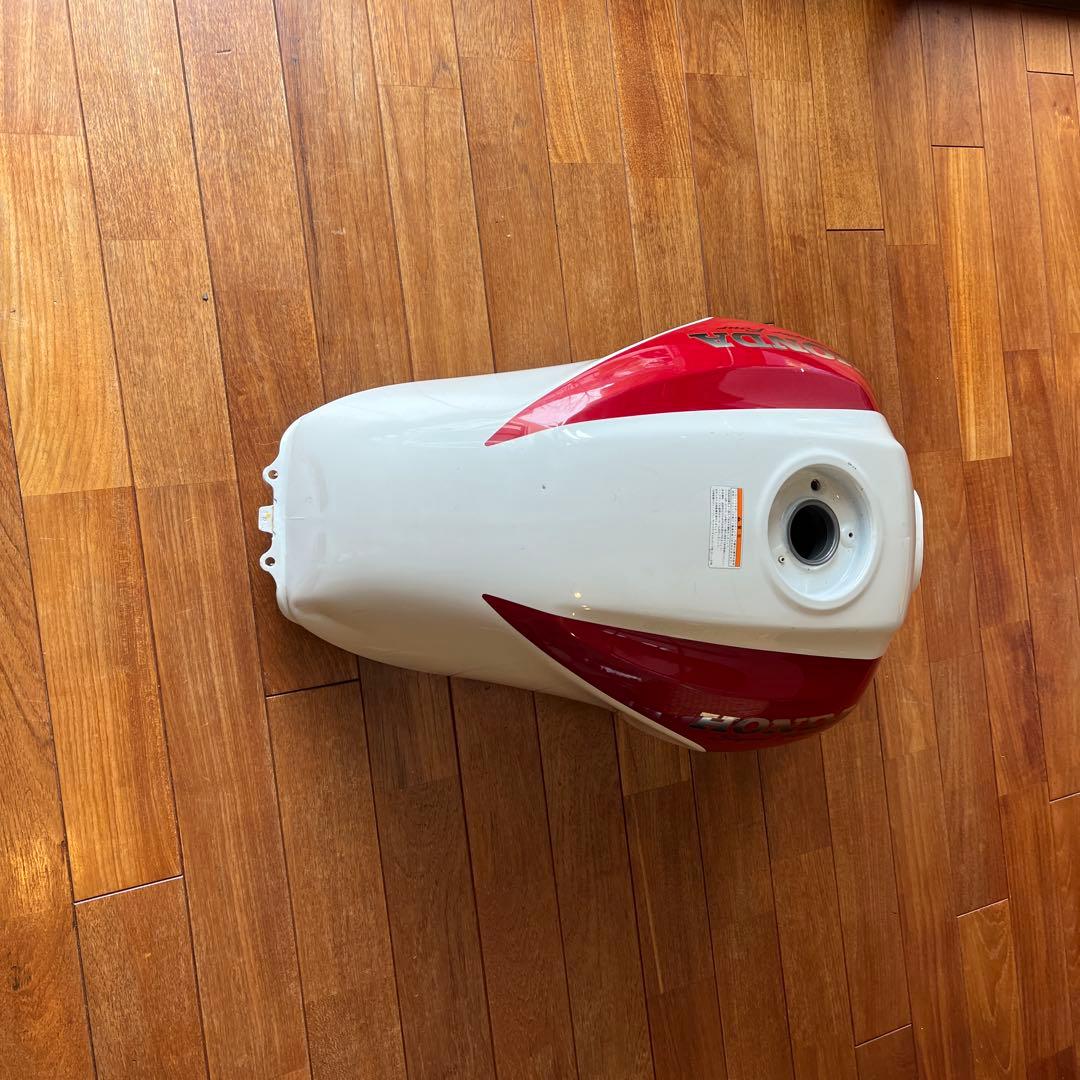 HONDA CB1300 SC タンク ホワイト/レッド