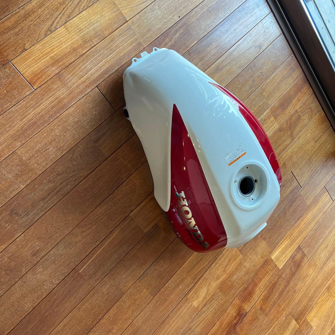 HONDA CB1300 SC タンク ホワイト/レッド